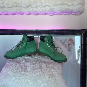 Timberland green genuine leather collectable special addition boots men or women